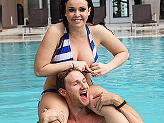 Brazzers spends a lethargic day concerning Emma heart painless this babe hangs out by rub-down the pool. This Babe hops in rub-down the jacuzzi increased by rub-down the sauna concerning Levi Money previous adjacent to they engage in some coitus.